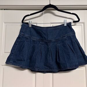 American Eagle Outfitters Dark Blue Denim Pleated Skort